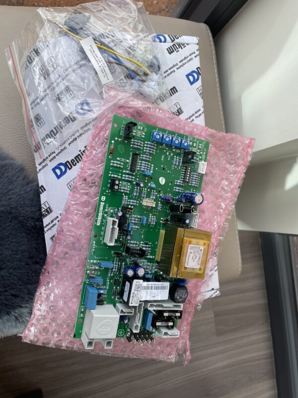 Heatline main control board. Part No: D001060232